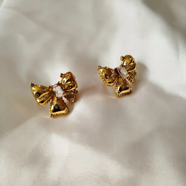 Dewdrop Stud Earrings