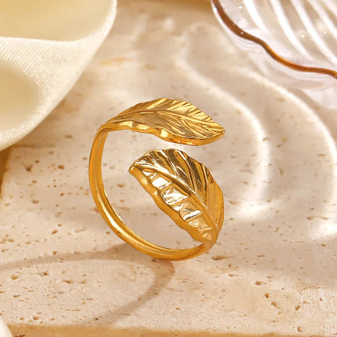Dual Leaf Ring