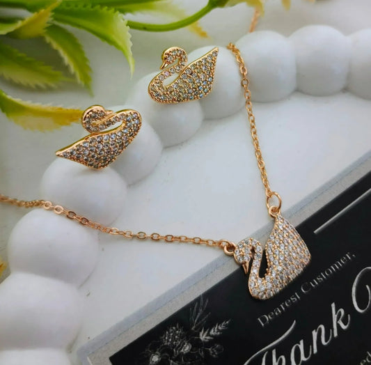 Golden Fancy Locket Set