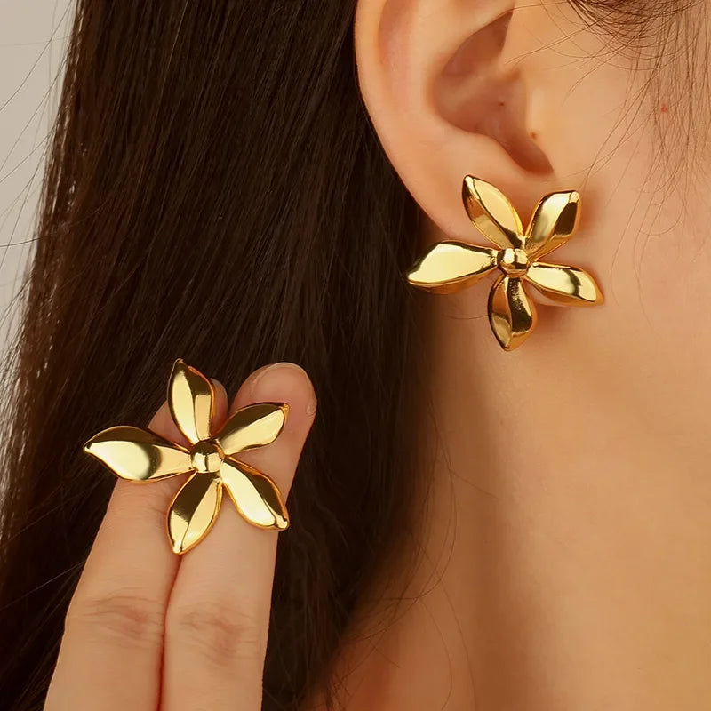 Chunky Flower Earring
