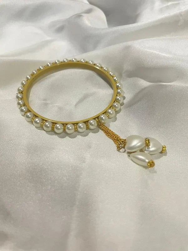 Hanging Pearls Bangle Bracelet