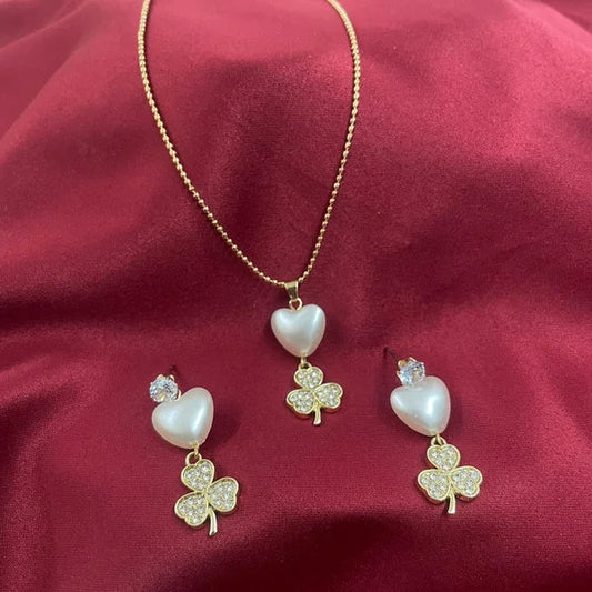Peral Heart Necklace Set