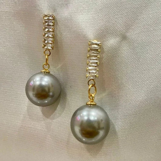 Tennis Grey Pearl Earrings