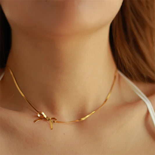 Trendy Bow Choker Necklace