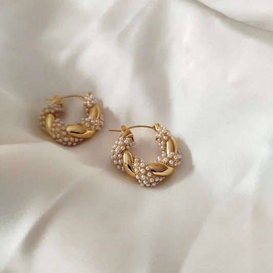 Twisted Pearl Hoop Earring